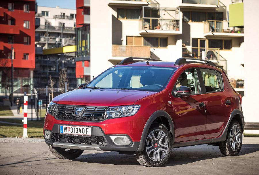  Dacia Sandero Stepway Charisma 2019 года  (фото 3 из 24)